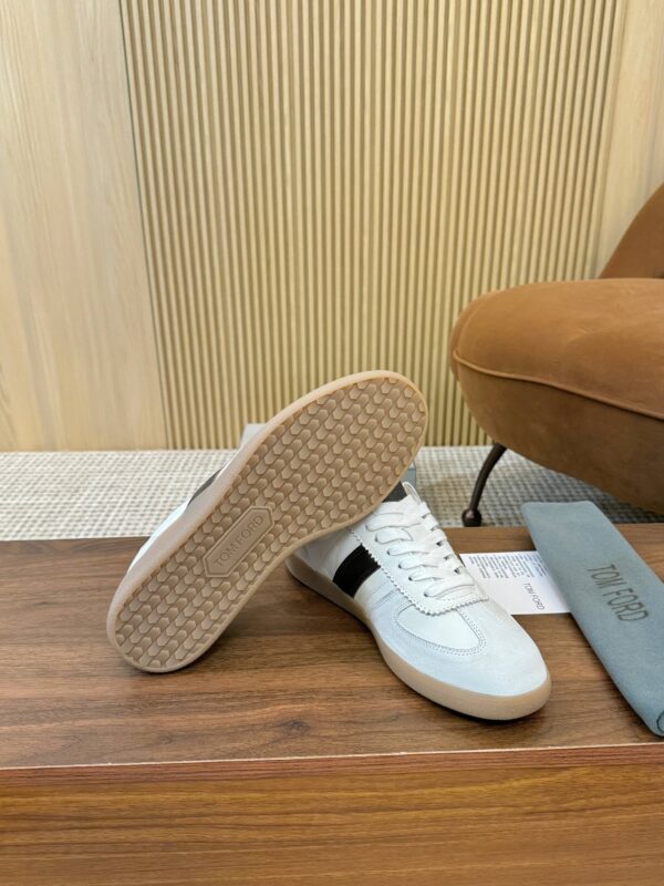 Cream & Dark Brown Retro Low-Top Sneakers
