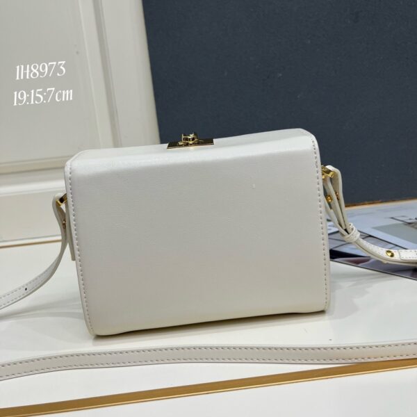 sy_no_D99DA6AA19C2F6CDB1349FC370E6D987_1 FURLA Vintage Frame Crossbody Bag – White