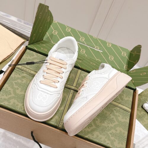 sy_no_D9D2BF2330457C92526BFBB5F75FE04C_0 Gucci GG Embossed Leather Platform Sneaker – White / Peach Pink