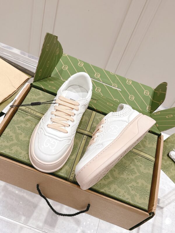 Gucci GG Embossed Leather Platform Sneaker – White / Peach Pink