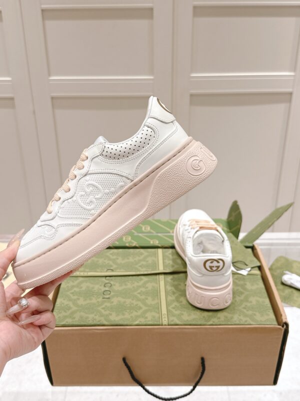 Gucci GG Embossed Leather Platform Sneaker – White / Peach Pink