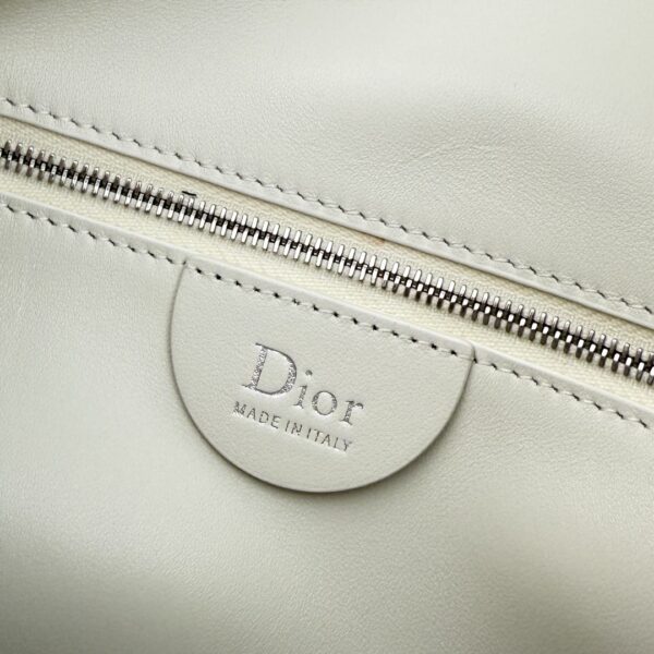 sy_no_DA9AA0BE714DAAAF6C6ED51013525501_8 Toujours Hobo Mini Bag – White Lambskin with Silver-Tone Hardware