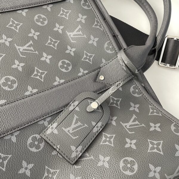 Louis Vuitton Weekend Tote Bag – Monogram Canvas & Taiga Leather
