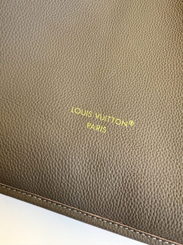 sy_no_DBE49CCBB972576330D1F9D5DFC133B5_6 Louis Vuitton Neverfull Inside Out MM Tote Bag – Back To School Collection