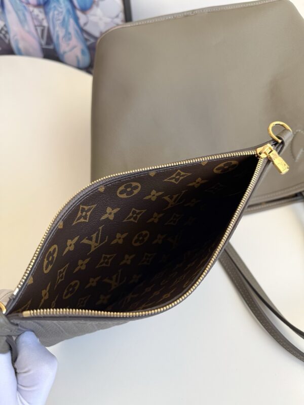 sy_no_DBE49CCBB972576330D1F9D5DFC133B5_8 Louis Vuitton Neverfull Inside Out MM Tote Bag – Back To School Collection