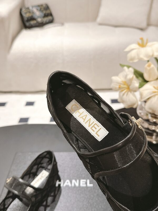 sy_no_DD8DF0905BA93DA603FAE93E18A2BBD1_5 Chanel Mary Jane Ballet Flats in All Black