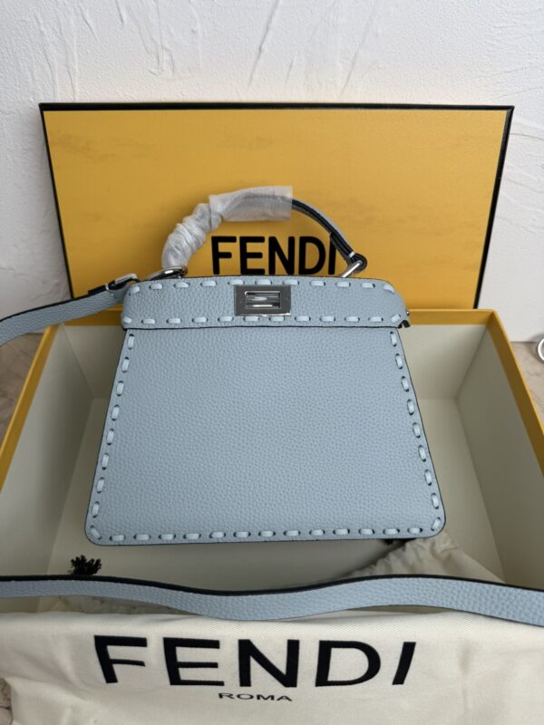 sy_no_DFE81DE7735433E77B86A6380BB13DF1_0 Blue Small Peekaboo ISeeU Textured Calfskin Handbag