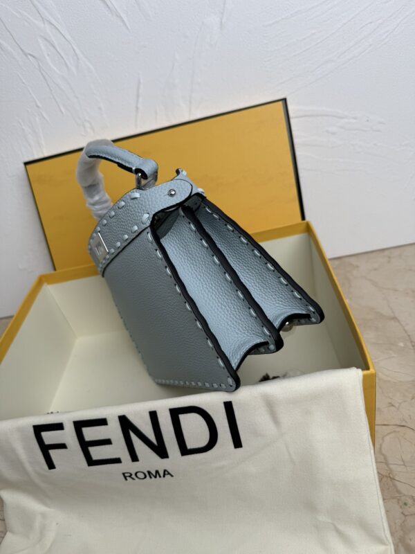 sy_no_DFE81DE7735433E77B86A6380BB13DF1_2 Blue Small Peekaboo ISeeU Textured Calfskin Handbag