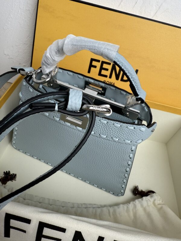 sy_no_DFE81DE7735433E77B86A6380BB13DF1_5 Blue Small Peekaboo ISeeU Textured Calfskin Handbag