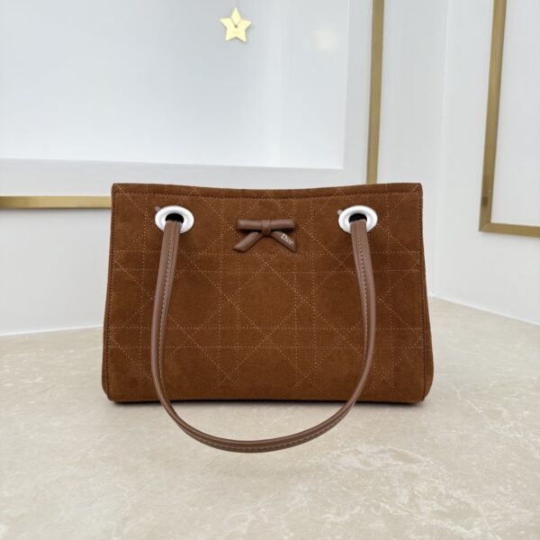 sy_no_E2273A3133D3659814113F6907F6129F_4 Dior Bow Tote Bag – Brown Italian Leather