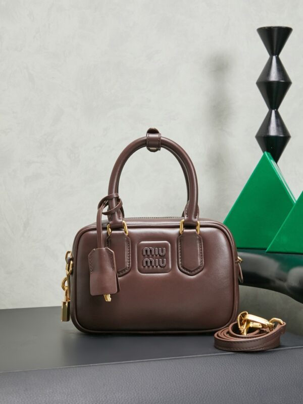 sy_no_E469FF055A964166A89C23521E2B7341_0 Miu Miu "Too Pretty" Bowling Bag – Small Leather Handbag / Crossbody Bag