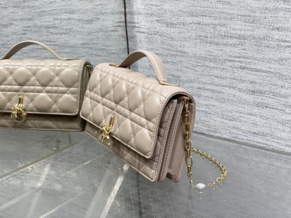 sy_no_E4D29EC141FD3BA698D6C24B072ED567_5 Miss Dior Mini Top-Handle Bag – Blush Beige