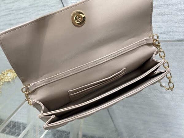 sy_no_E4D29EC141FD3BA698D6C24B072ED567_7 Miss Dior Mini Top-Handle Bag – Blush Beige