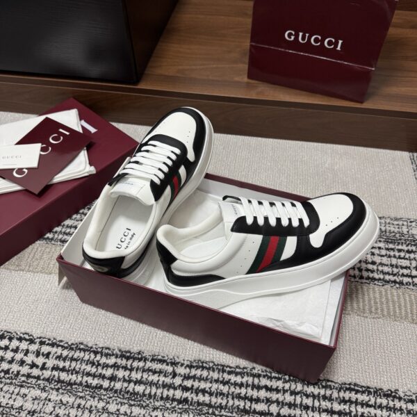sy_no_E4F21EDBD509E86040858889F1B2E534_4 Gucci Re-Web Sneaker in Black & White Leather with White Sole