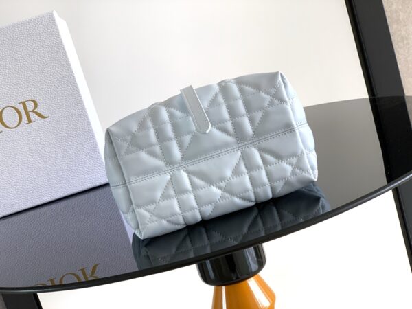 sy_no_E539D2B9E38B452E5422CD764B2E2266_3 Dior Women's Toujours Oversized Cannage Calfskin Shoulder Bag