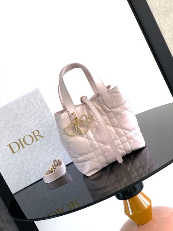 sy_no_E57A4F9C921DF34FEBC7AF6715F26A91_0 Dior Women's Toujours Oversized Cannage Calfskin Shoulder Bag