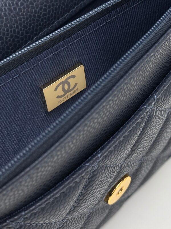 sy_no_E5B422A69AA49A374FD6F968BDBEE3DF_8 Deep Blue Quilted Textured Calfskin WOC Chain Wallet