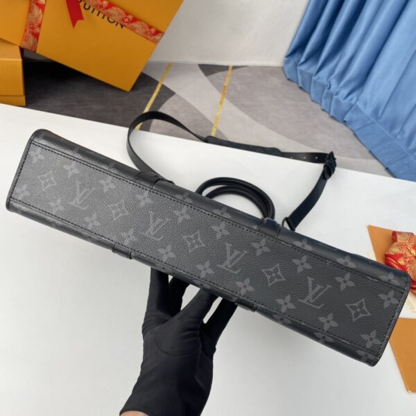 sy_no_E686D271982363465A5946BB17EE6A3A_3 Louis Vuitton Sac Plat Horizontal Zipped Briefcase – Monogram Eclipse Canvas