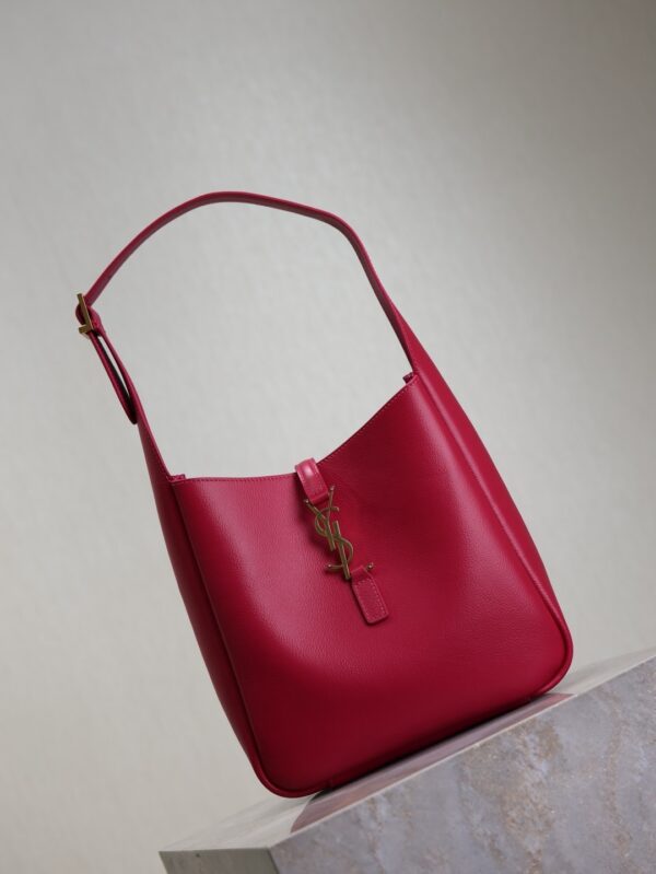 sy_no_E81165E26BCDC6594BA31DE29E0C53CB_1 LE 5 À 7 Underarm Bag – Fuchsia Pink