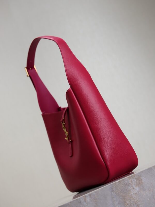 sy_no_E81165E26BCDC6594BA31DE29E0C53CB_4 LE 5 À 7 Underarm Bag – Fuchsia Pink