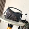 sy_no_E82CDDABEB62E3EED85FBC4C864F77B9_0 Black Small Geometric Fringe Puzzle Handbag