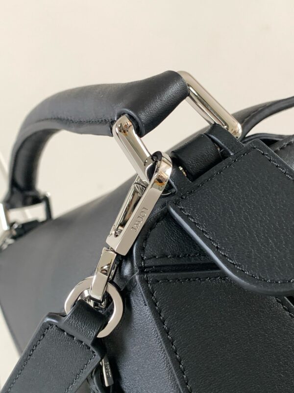 sy_no_E82CDDABEB62E3EED85FBC4C864F77B9_6 Black Small Geometric Fringe Puzzle Handbag