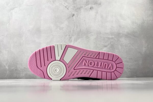 sy_no_E87ABA6548506BCA737634341C6A5E9D_3 Louis Vuitton LV Trainer Pink Monogram Denim & White Leather Retro Sneakers