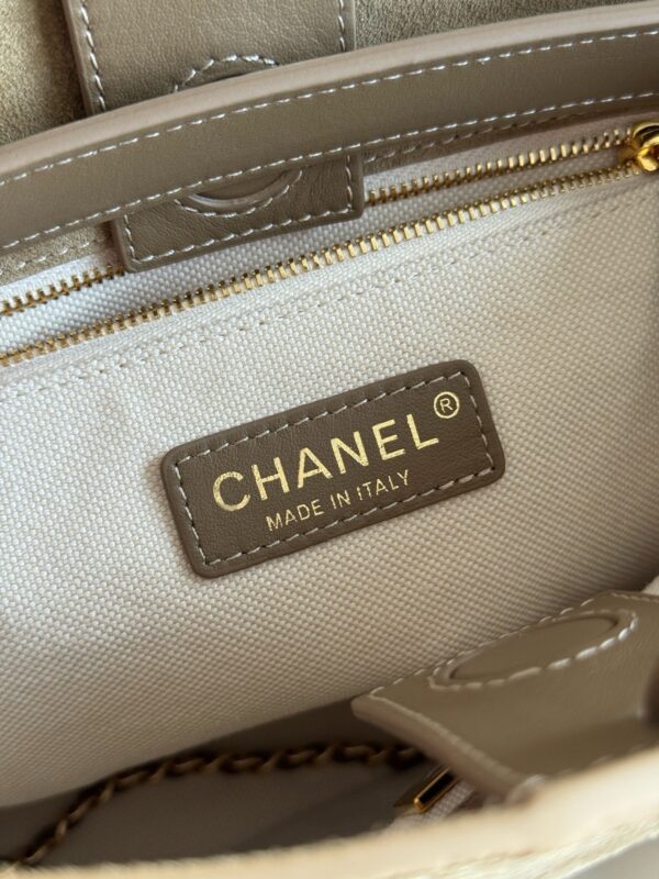 sy_no_E979C31F5327597AB15A22E6BC23C0AC_8 Sand Gold / Khaki Beige Suede Quilted Drawstring Bucket Bag