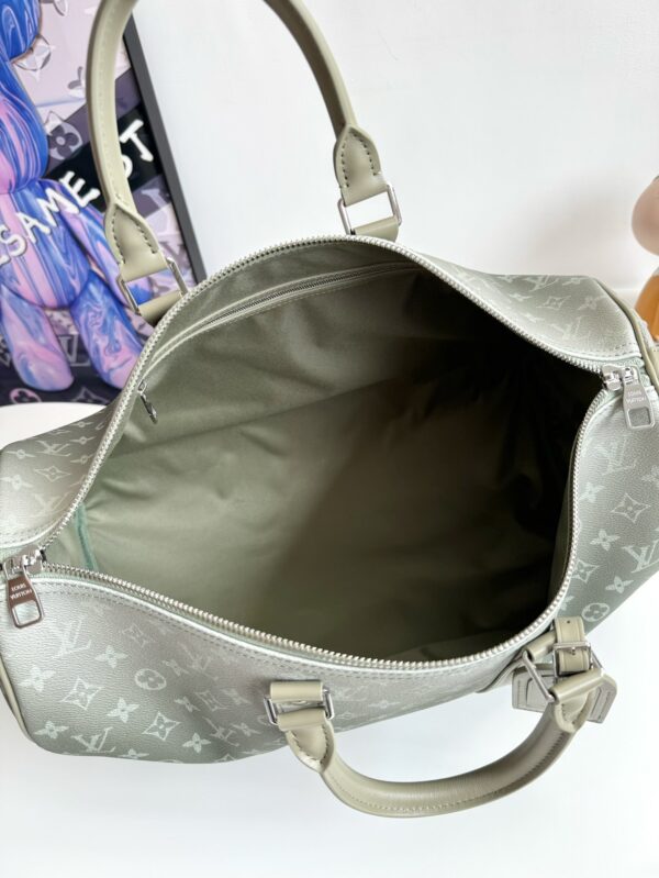 Louis Vuitton Keepall Bandoulière 45 Travel Bag