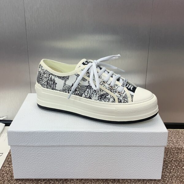 sy_no_EA28DFC51F906B0F1012822691487BF4_6 Black & White Toile de Jouy Platform Canvas Sneakers