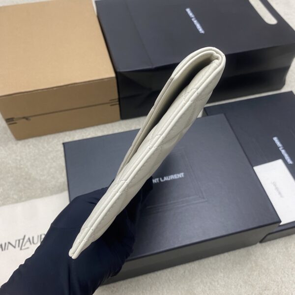 sy_no_EA4B3AA32309C650EB34CED13A5866CD_2 Saint Laurent Gaby Quilted Envelope Clutch – White