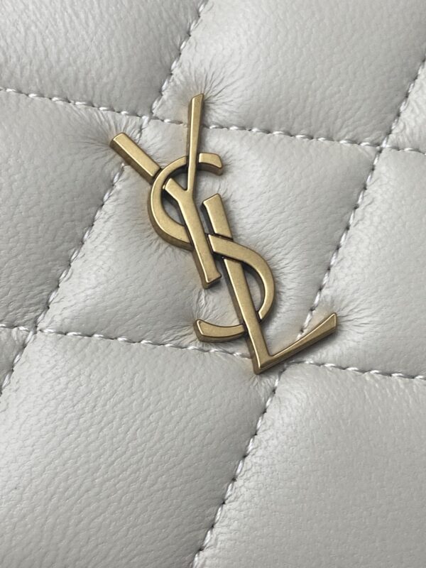sy_no_EA4B3AA32309C650EB34CED13A5866CD_5 Saint Laurent Gaby Quilted Envelope Clutch – White
