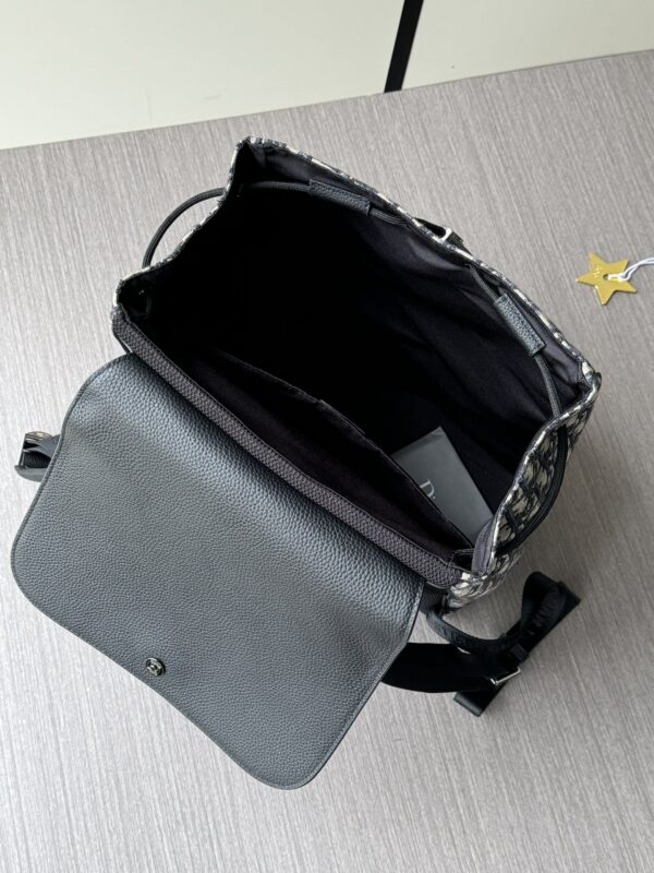 sy_no_EC06179A174B03C6FB23A73136FFCC96_7 Dior Motion Saddle Backpack – Blue Oblique & Black Grained Leather