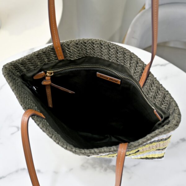 Miu Miu Logo-Embellished Crochet Tote Bag