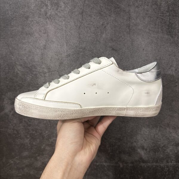sy_no_ECE2E4D76E371903196592B8EA8589A0_1 White, Metallic Silver & Grey Suede Star Retro Sneakers