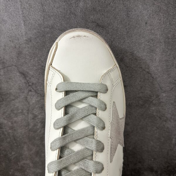 sy_no_ECE2E4D76E371903196592B8EA8589A0_4 White, Metallic Silver & Grey Suede Star Retro Sneakers