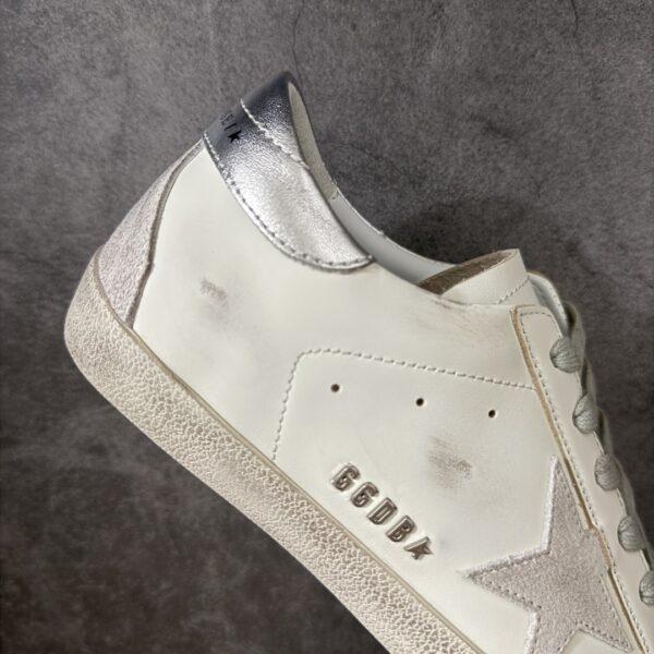 sy_no_ECE2E4D76E371903196592B8EA8589A0_6 White, Metallic Silver & Grey Suede Star Retro Sneakers