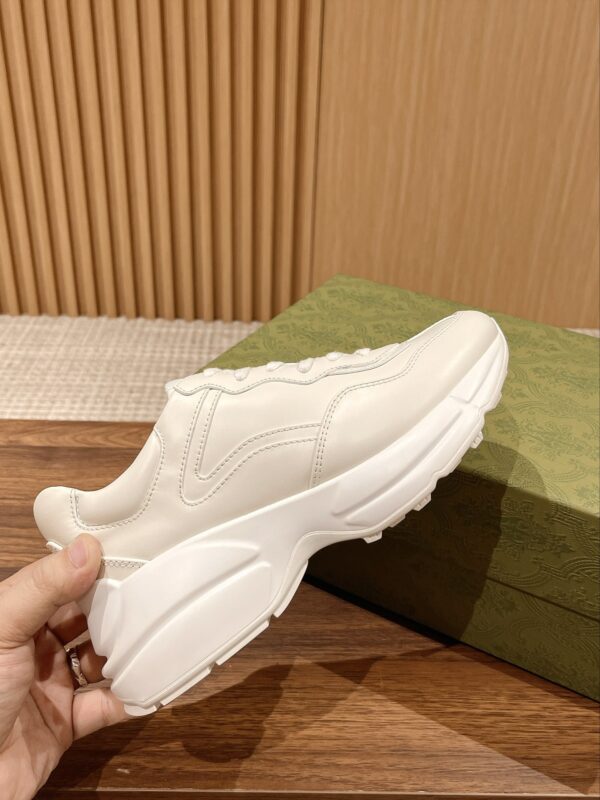 sy_no_ECE822EDA0D659B9DEC03FB788BACED1_4 Gucci Rhyton Leather Sneaker – Ivory / Off-White