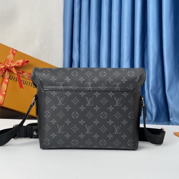 sy_no_ED19AFF8299D7805743829C6C3189B67_3 Louis Vuitton Messenger PM Voyager – Monogram Eclipse