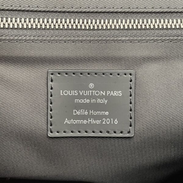 sy_no_ED19AFF8299D7805743829C6C3189B67_8 Louis Vuitton Messenger PM Voyager – Monogram Eclipse