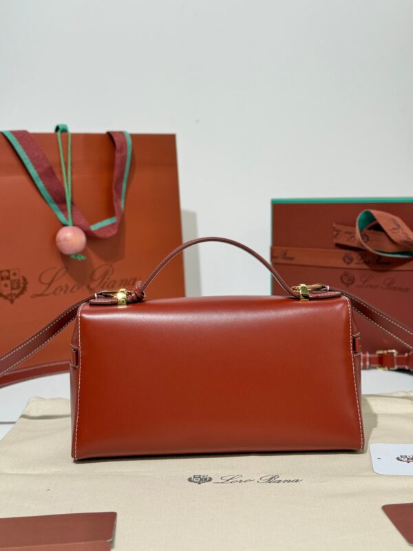 sy_no_EEFF438C7A1D22C1EA5290CCACC8EFEF_6 Loro Piana Extra Bag 23 – Saddle Leather Handbag (Red)