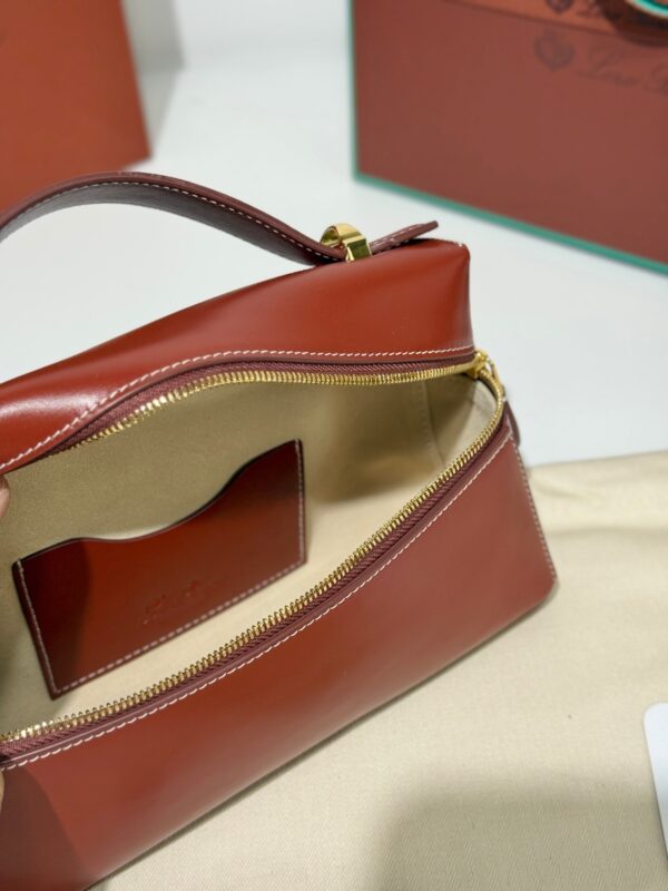 sy_no_EEFF438C7A1D22C1EA5290CCACC8EFEF_7 Loro Piana Extra Bag 23 – Saddle Leather Handbag (Red)