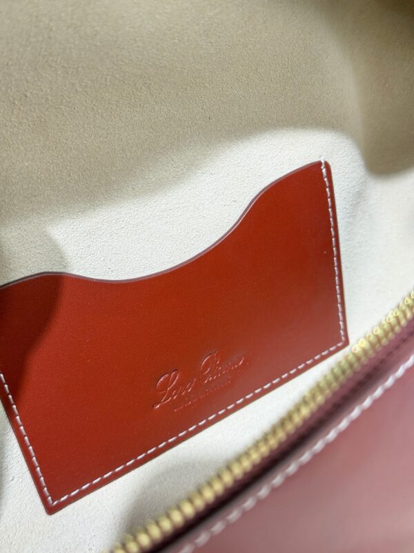 sy_no_EEFF438C7A1D22C1EA5290CCACC8EFEF_8 Loro Piana Extra Bag 23 – Saddle Leather Handbag (Red)
