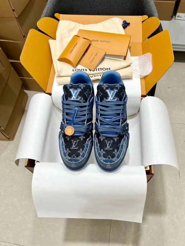 sy_no_EF67E459B6BECD36F88525F71DD10496_0 Louis Vuitton LV Trainer Blue Monogram Denim Retro Sneakers