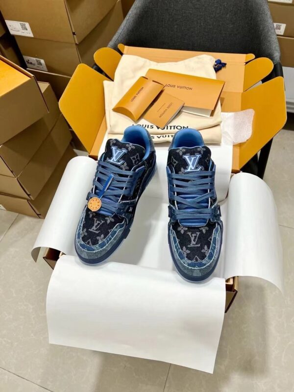 sy_no_EF67E459B6BECD36F88525F71DD10496_2 Louis Vuitton LV Trainer Blue Monogram Denim Retro Sneakers
