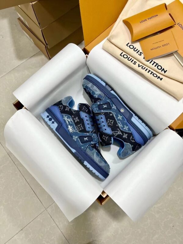 sy_no_EF67E459B6BECD36F88525F71DD10496_4 Louis Vuitton LV Trainer Blue Monogram Denim Retro Sneakers