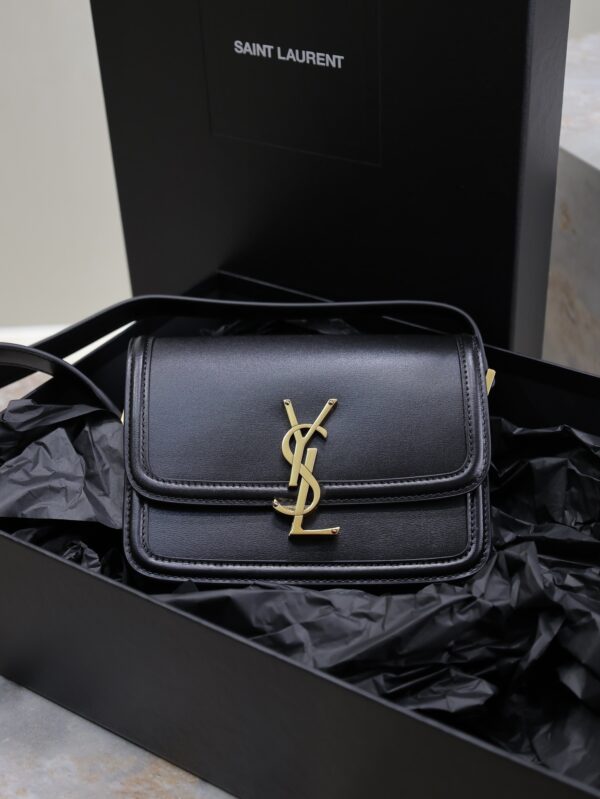 sy_no_F0F056406ECCBFF68F95B257E0AC057C_0 Solferino Box 19cm Shoulder Bag – Black Box Leather