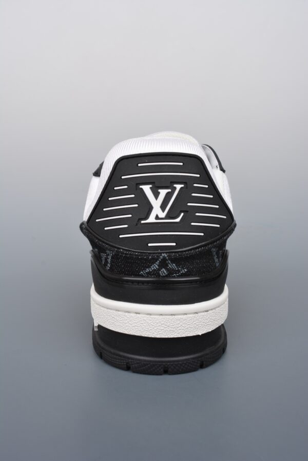 sy_no_F1662C4C50CCCFE6E7D0110E4FF695DA_3 2021s Limited-Edition Colorway Trainer Sneakers