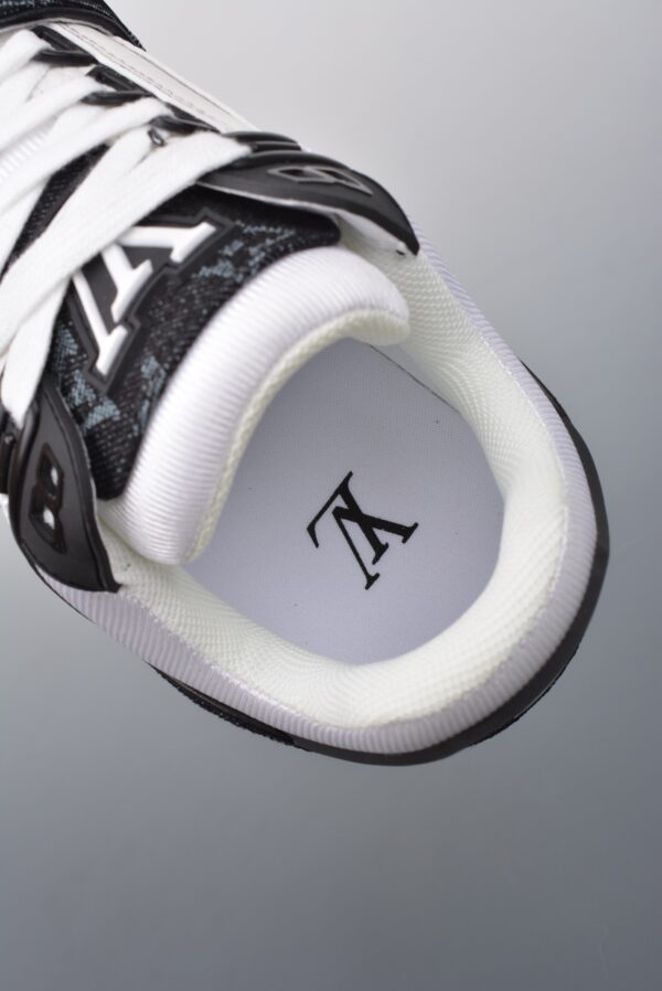 sy_no_F1662C4C50CCCFE6E7D0110E4FF695DA_8 2021s Limited-Edition Colorway Trainer Sneakers