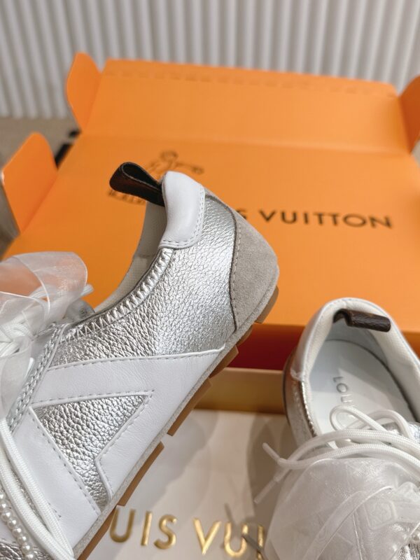 sy_no_F170B403272174C90452268B8290C50B_5 Louis Vuitton Metallic Silver Pearl Bow Ribbon Thin-Sole Sneakers